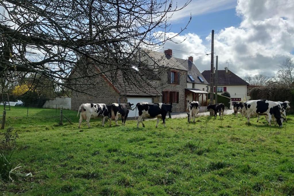 Gite La Mer, A La Campagne En Normandie, Proche Du Mont St Michel Lolif 外观 照片