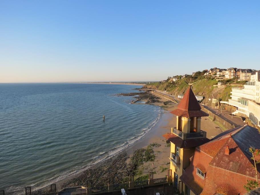 Gite La Mer, A La Campagne En Normandie, Proche Du Mont St Michel Lolif 外观 照片