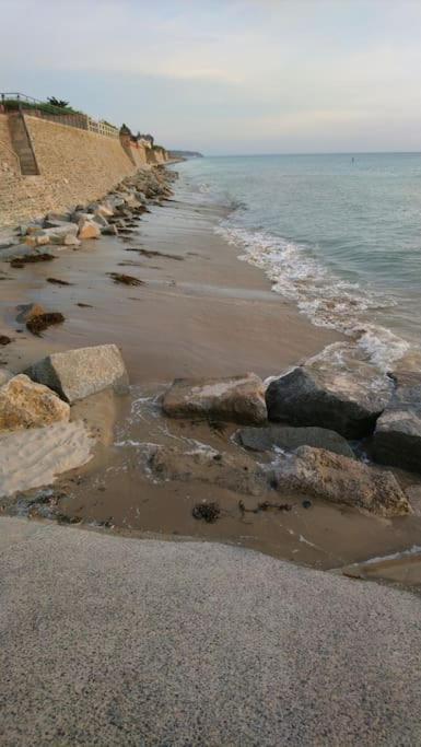 Gite La Mer, A La Campagne En Normandie, Proche Du Mont St Michel Lolif 外观 照片