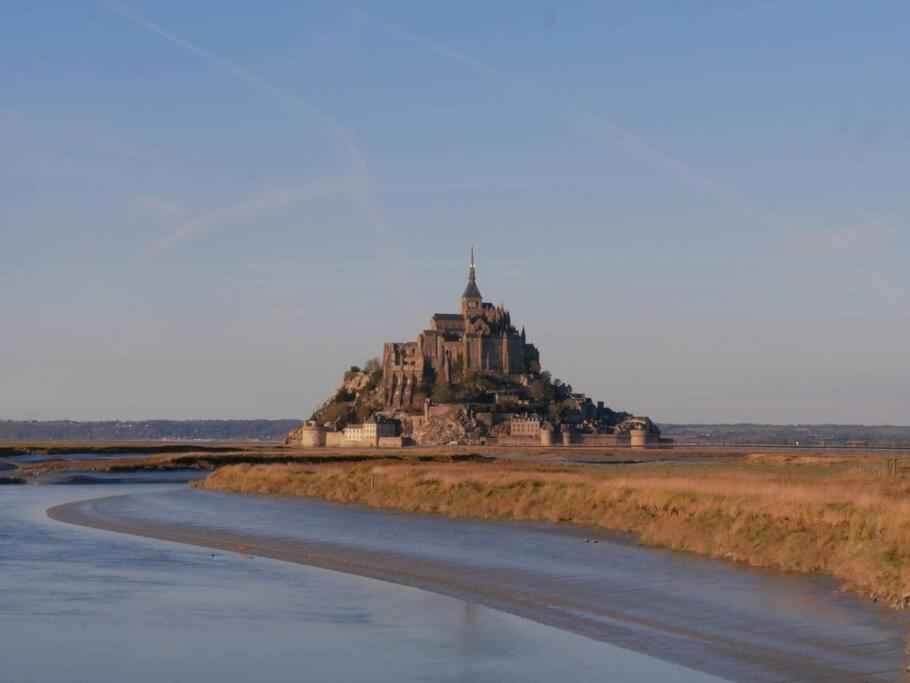 Gite La Mer, A La Campagne En Normandie, Proche Du Mont St Michel Lolif 外观 照片